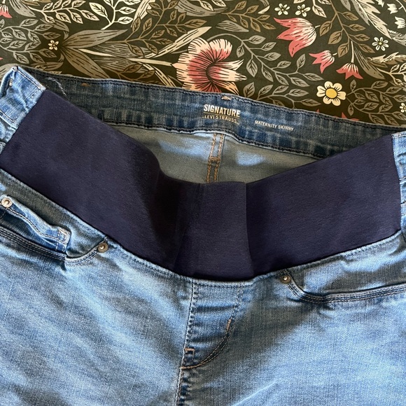 Levi’s Maternity Jeans Small - Picture 8 of 8